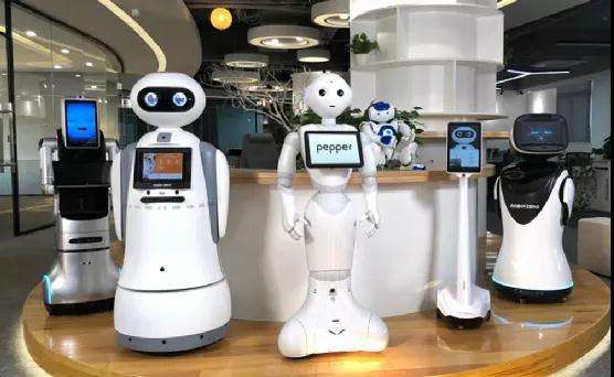 上海：支持发展各类服务机器人 在智慧教育、医疗等场景率先试点