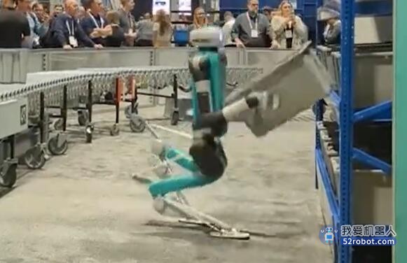 机器人“过劳死”！Digit机器人在展览会上连续工作20小时后倒下
